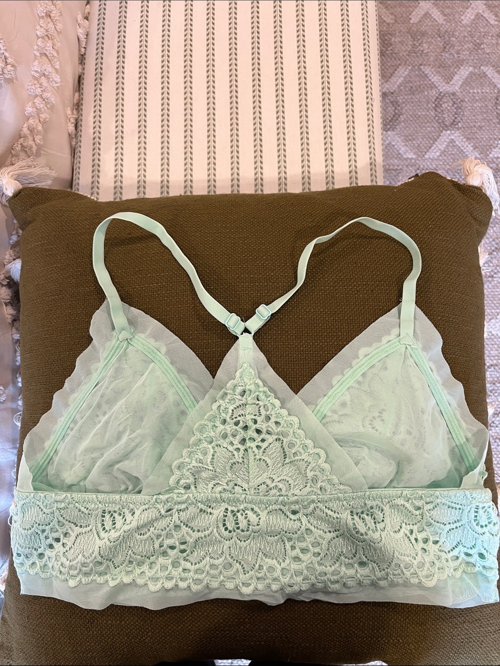 Bralettes Lot (5) Lace Bras - Picture 5 of 11